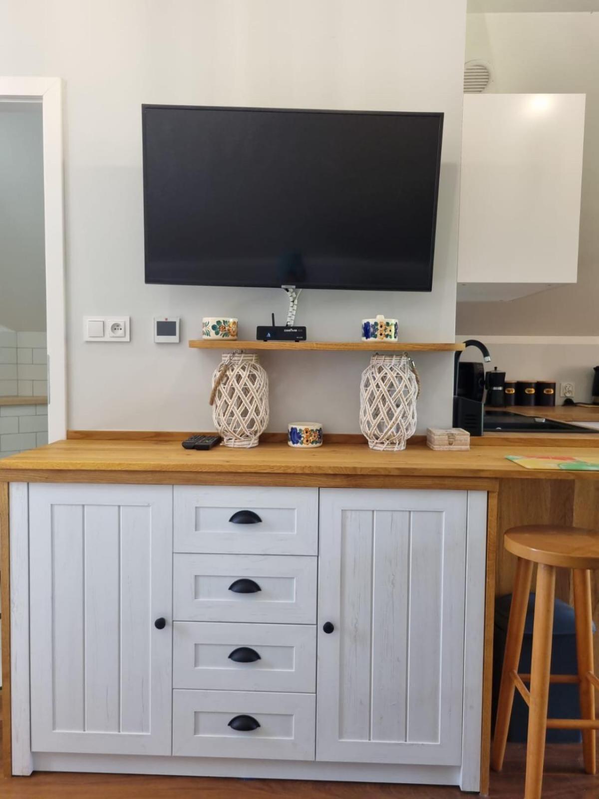 Apartment Laki House *